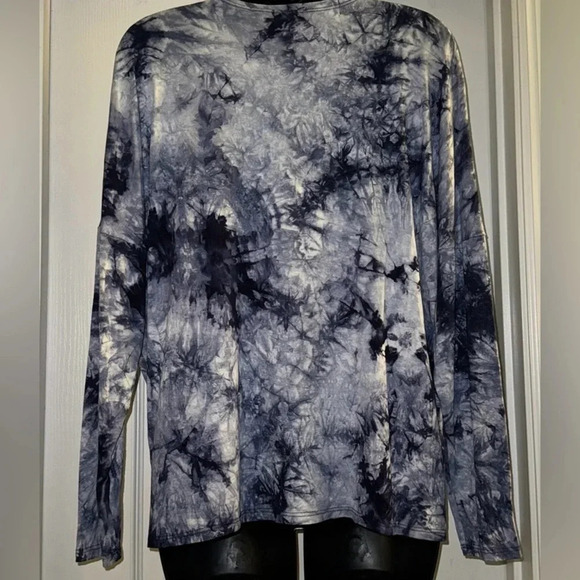 B. Original Overlay Tie Dye Top - Picture 4 of 6